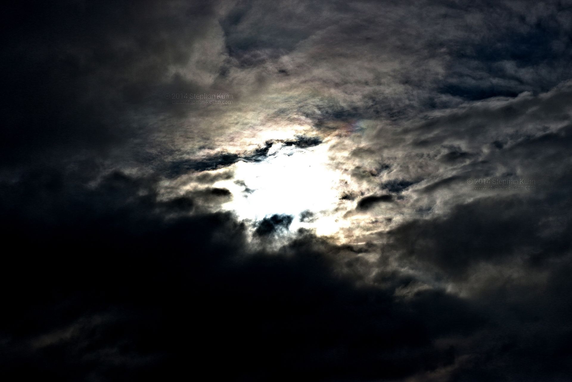 Sonne Wolken Sun Clouds copyright &copy; 2014 Stephan Kuehn